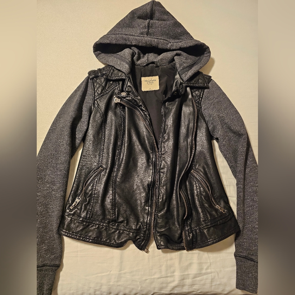 Abercrombie & Fitch Leather/Sweater Jacket